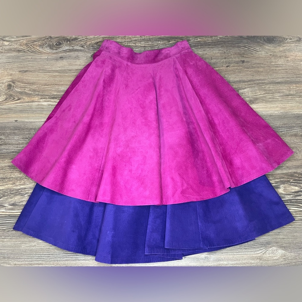 *Rare* Vintage Danier Double Tiered Suede Skirt in Pink & Purple with POCKETS!
